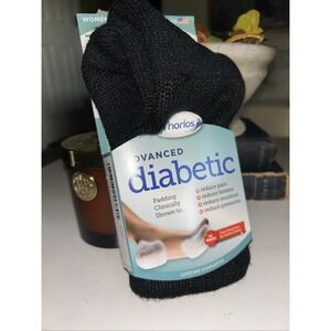 New Thorlos Women's Diabetic Socks Medium Crew Black